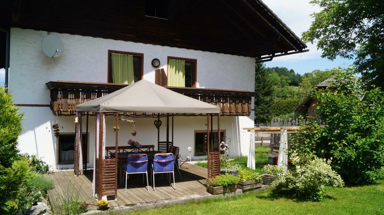 Ferienwohnung auf einem richtigen Bauernhof Finkenstein am Faaker See Exterior foto